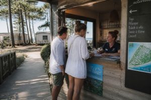 Comment régler le remboursement d'un camping évacué à La Teste ?